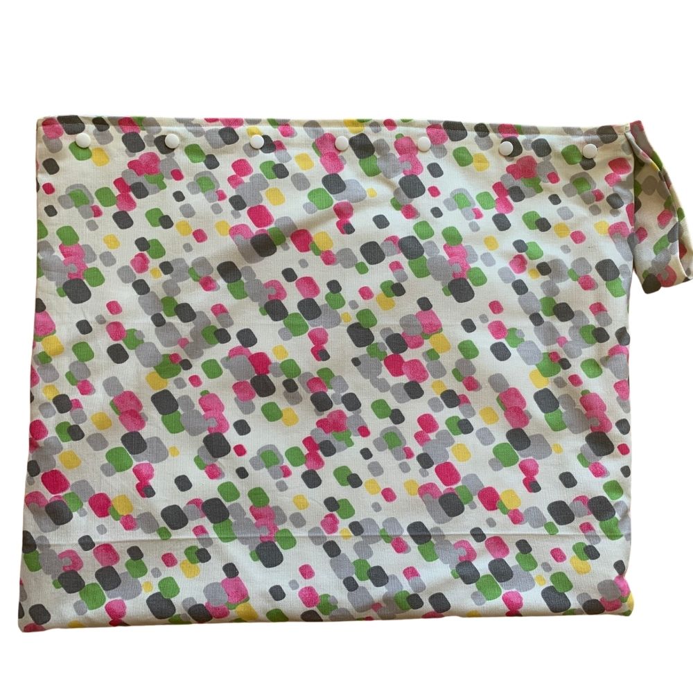 Extra Large Paint Dots Wet Bag | Her Tribe Athletics